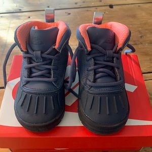 Nike ACG WOODSIDE 2 HIGH Boots Size 5C